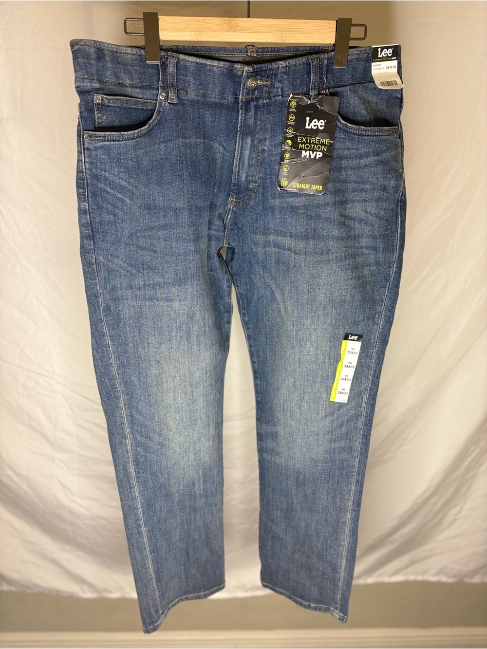 Mens 38X30 Lee Extreme Motion MVP Jeans Straight Fit Tapered Leg Stretch Denim - Picture 5 of 9